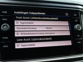 Volkswagen T-Roc 1.0 TSI Style | Camera | Trekhaak | Navigatie | Org. NL thumbnail 44