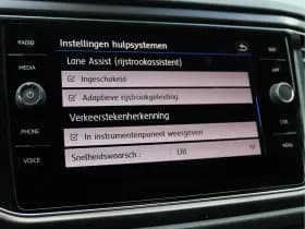 Volkswagen T-Roc 1.0 TSI Style | Camera | Trekhaak | Navigatie | Org. NL thumbnail 45