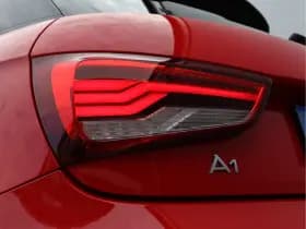 Audi A1 Sportback 1.0 TFSI Adrenalin | S-line | Camera | Bose audio | Org. NL thumbnail 15