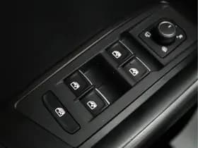 Volkswagen T-Roc 1.0 TSI Style | Stoelverwarming | Camera | ACC thumbnail 25