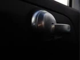 Fiat 500 0.9 TwinAir Sport | Climate control | Parkeersensoren | Getint glas thumbnail 56