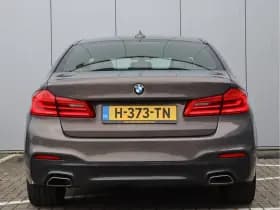 BMW 5 Serie 530e iPerformance eDrive Edition | M-sport | SOH 89,2% | Org. NL thumbnail 8
