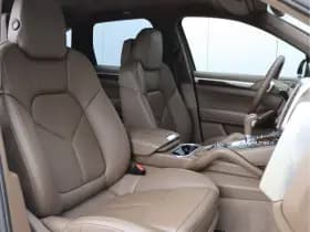 Porsche Cayenne 4.8 Turbo | Burmester | Schuif/-kanteldak | Standkachel | ACC thumbnail 28