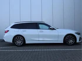 BMW 3 Serie Touring 320i High Executive | M-Sport | Camera | Org. NL thumbnail 14