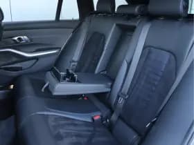 BMW 3 Serie Touring 320i High Executive | M-Sport | Camera | Org. NL thumbnail 20