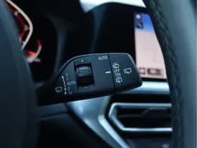 BMW 3 Serie Touring 320i High Executive | M-Sport | Camera | Org. NL thumbnail 29