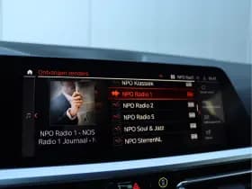 BMW 3 Serie Touring 320i High Executive | M-Sport | Camera | Org. NL thumbnail 36