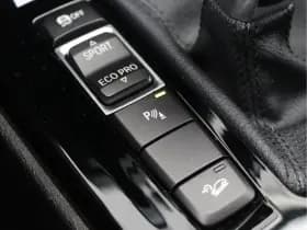 BMW X1 xDrive20d High Executive | Keyless | LED | Stoelverwarming thumbnail 43