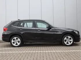 BMW X1 sDrive20i Executive | Xenon | Camera | Stoelverwarming | Navigatie thumbnail 12