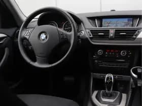BMW X1 sDrive20i Executive | Xenon | Camera | Stoelverwarming | Navigatie thumbnail 13