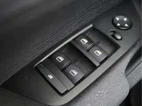 BMW X1 sDrive20i Executive | Xenon | Camera | Stoelverwarming | Navigatie thumbnail 21