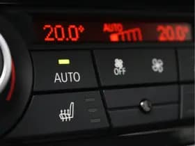 BMW X1 sDrive20i Executive | Xenon | Camera | Stoelverwarming | Navigatie thumbnail 40