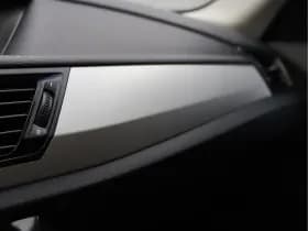 BMW X1 sDrive20i Executive | Xenon | Camera | Stoelverwarming | Navigatie thumbnail 46