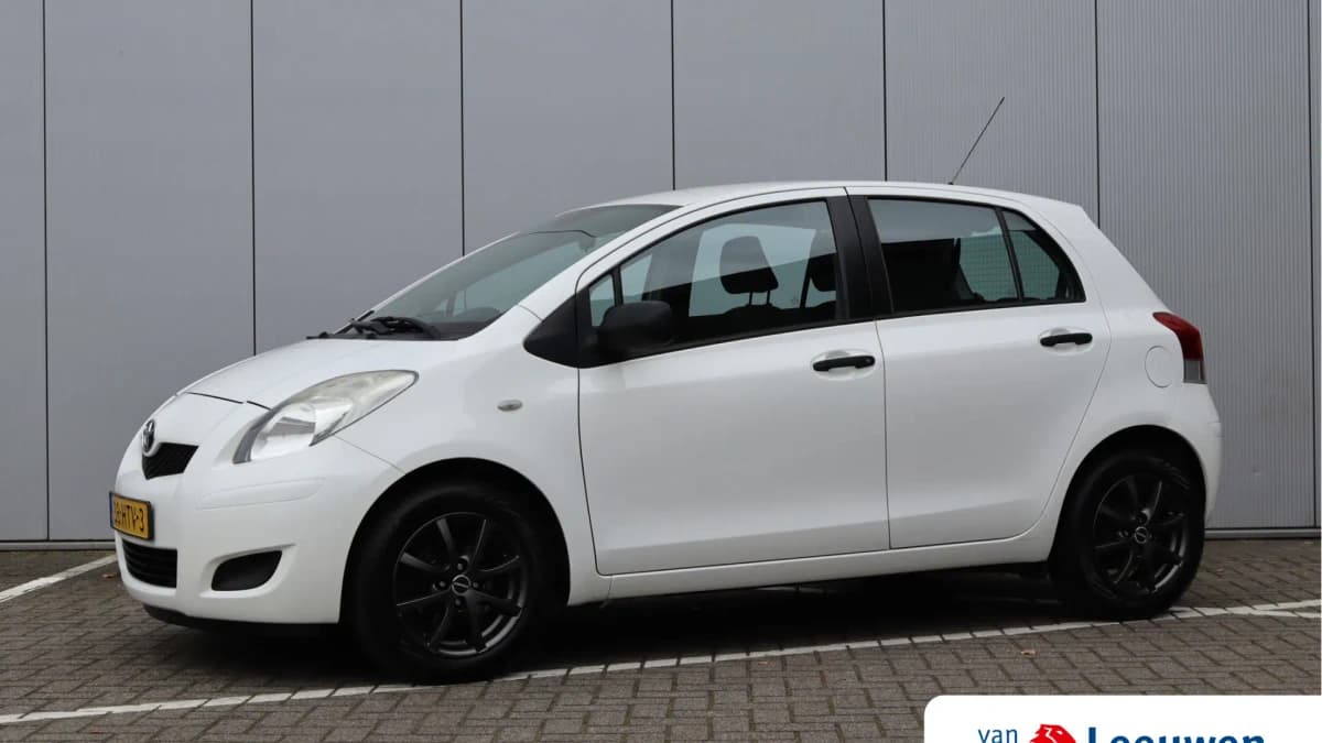 Toyota Yaris 1.3 VVTi Comfort | Airco | Bluetooth | 6-bak | Org. NL — foto 1