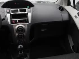 Toyota Yaris 1.3 VVTi Comfort | Airco | Bluetooth | 6-bak | Org. NL thumbnail 17