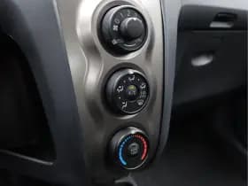 Toyota Yaris 1.3 VVTi Comfort | Airco | Bluetooth | 6-bak | Org. NL thumbnail 29