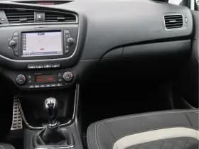 Kia Cee'd thumbnail 21