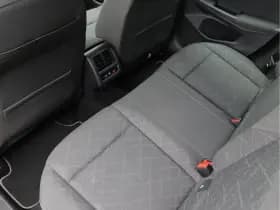 Volkswagen Golf thumbnail 23