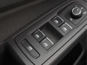 Volkswagen Golf thumbnail 26