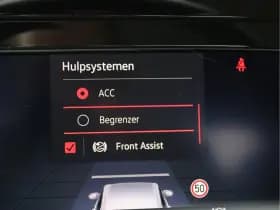 Volkswagen Golf thumbnail 37