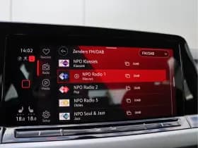 Volkswagen Golf thumbnail 41