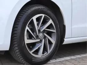 Volkswagen Golf thumbnail 11