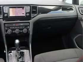 Volkswagen Golf thumbnail 20