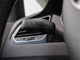 Volkswagen Golf thumbnail 31