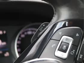 Volkswagen Golf thumbnail 34