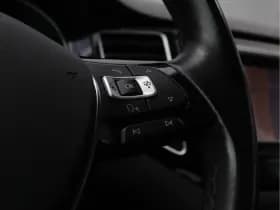 Volkswagen Golf thumbnail 36