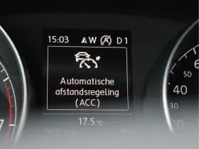 Volkswagen Golf thumbnail 37