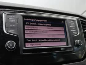 Volkswagen Golf thumbnail 43