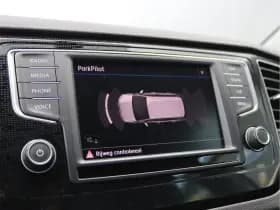 Volkswagen Golf thumbnail 47