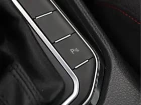 Volkswagen Golf thumbnail 53