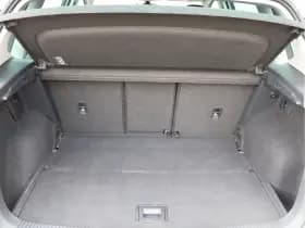 Volkswagen Golf thumbnail 57