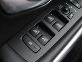 Volvo V40 thumbnail 32