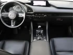 Mazda 3 thumbnail 3