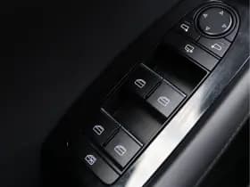 Mazda 3 thumbnail 28