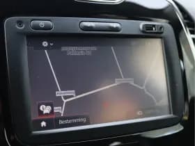 Renault Captur thumbnail 38