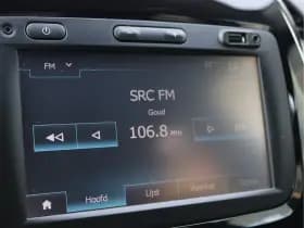 Renault Captur thumbnail 39