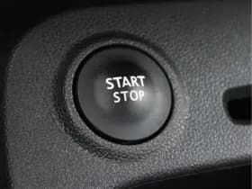 Renault Captur thumbnail 43