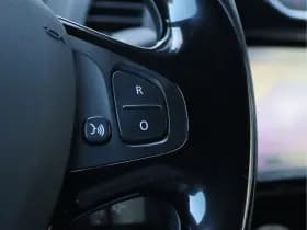 Renault Captur thumbnail 33