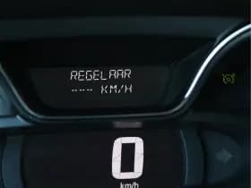 Renault Captur thumbnail 34