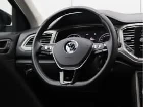 Volkswagen T-Roc thumbnail 21