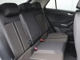 Volkswagen T-Roc thumbnail 24