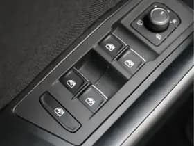 Volkswagen T-Roc thumbnail 28