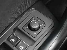 Volkswagen T-Roc thumbnail 29