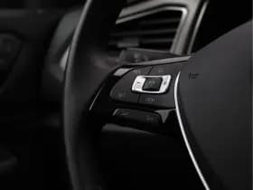 Volkswagen T-Roc thumbnail 33