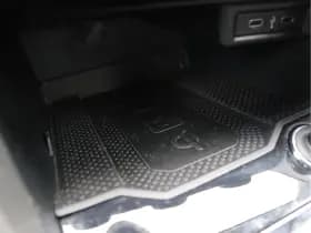 Volkswagen T-Roc thumbnail 49