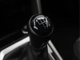 Volkswagen T-Roc thumbnail 50